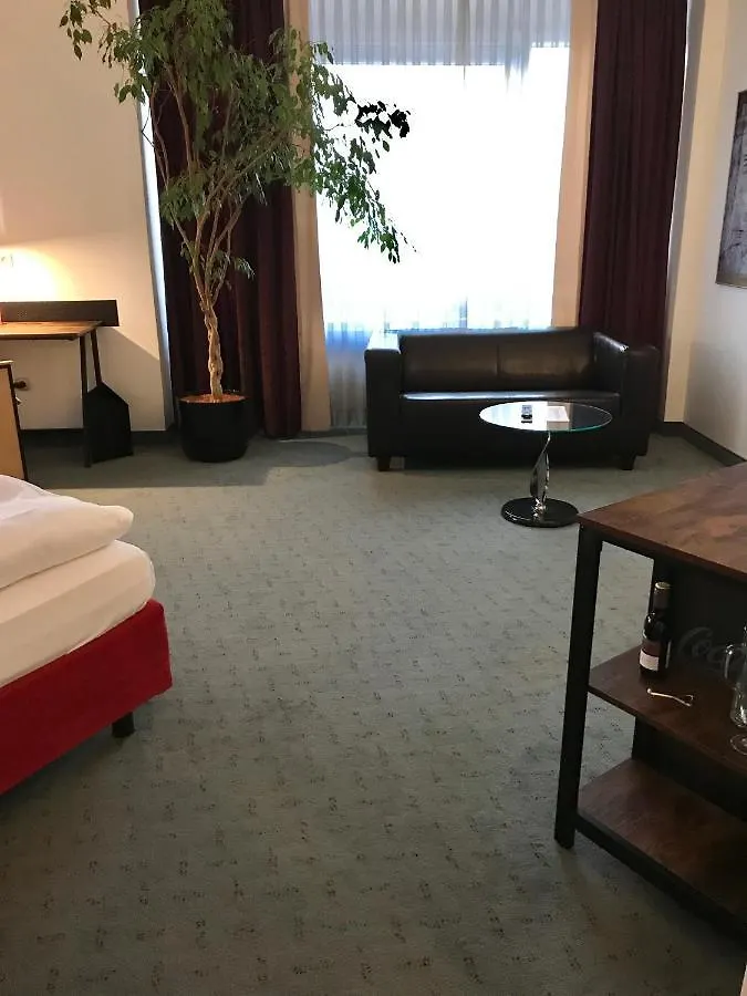 Good Morning + Leipzig Hotel