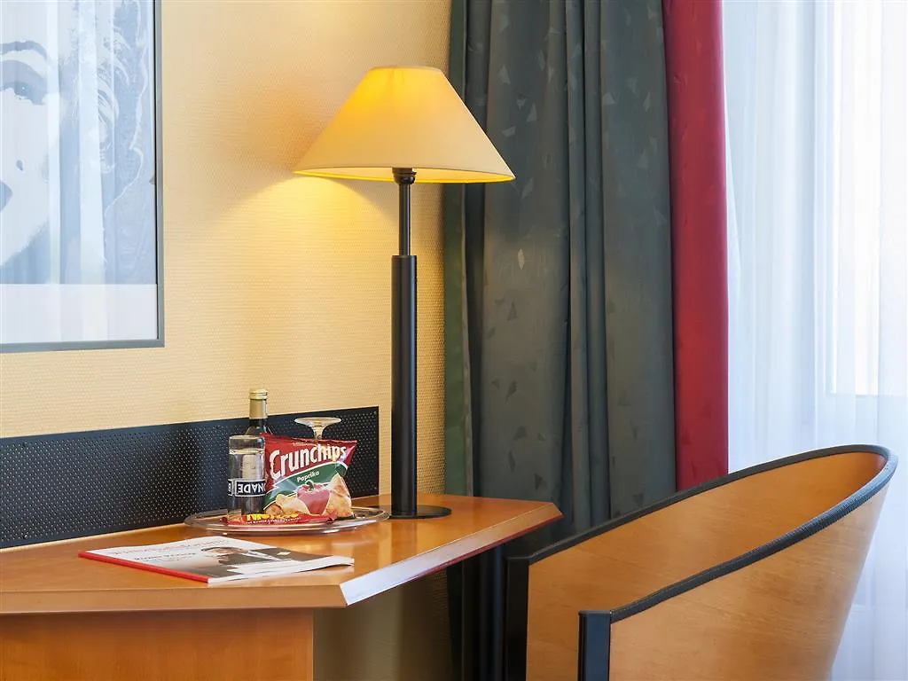 Good Morning + Leipzig Hotel